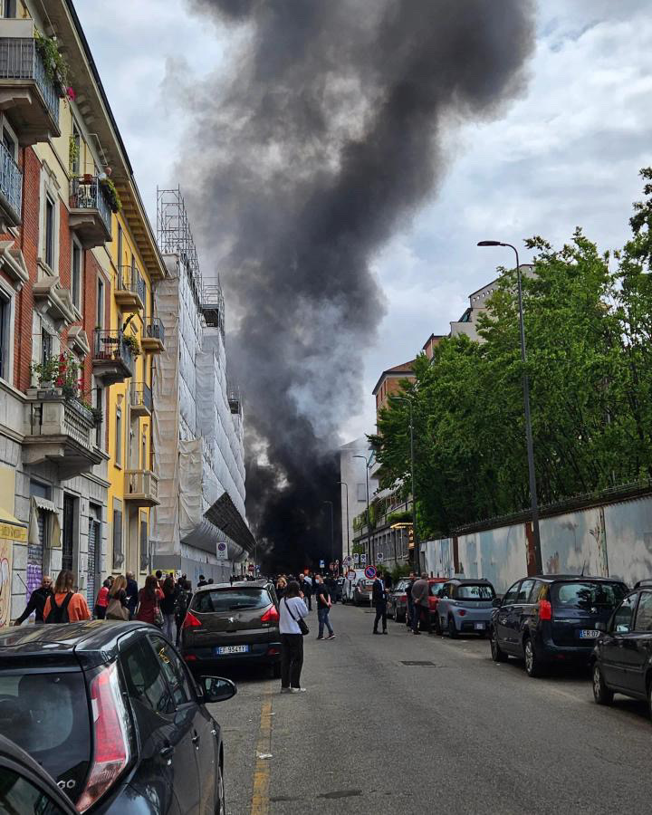 Milan, Italy: Van Transporting Oxygen Tanks Explodes Sending Fire ...